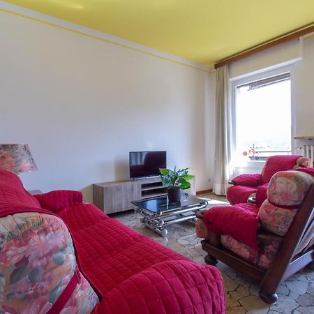 Mamma Ciccia Holiday Home - Casa Imperia Манделло-дель-Ларіо Екстер'єр фото