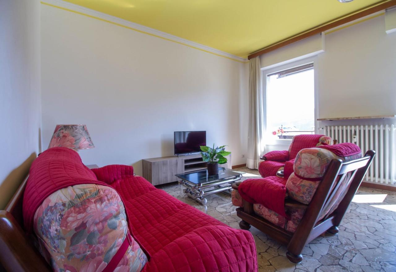 Mamma Ciccia Holiday Home - Casa Imperia Манделло-дель-Ларіо Екстер'єр фото
