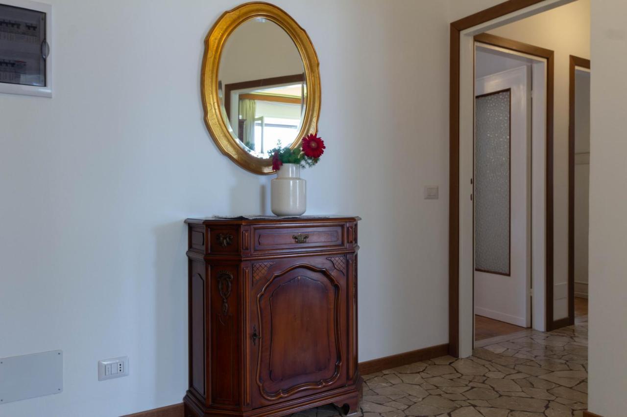 Mamma Ciccia Holiday Home - Casa Imperia Манделло-дель-Ларіо Екстер'єр фото