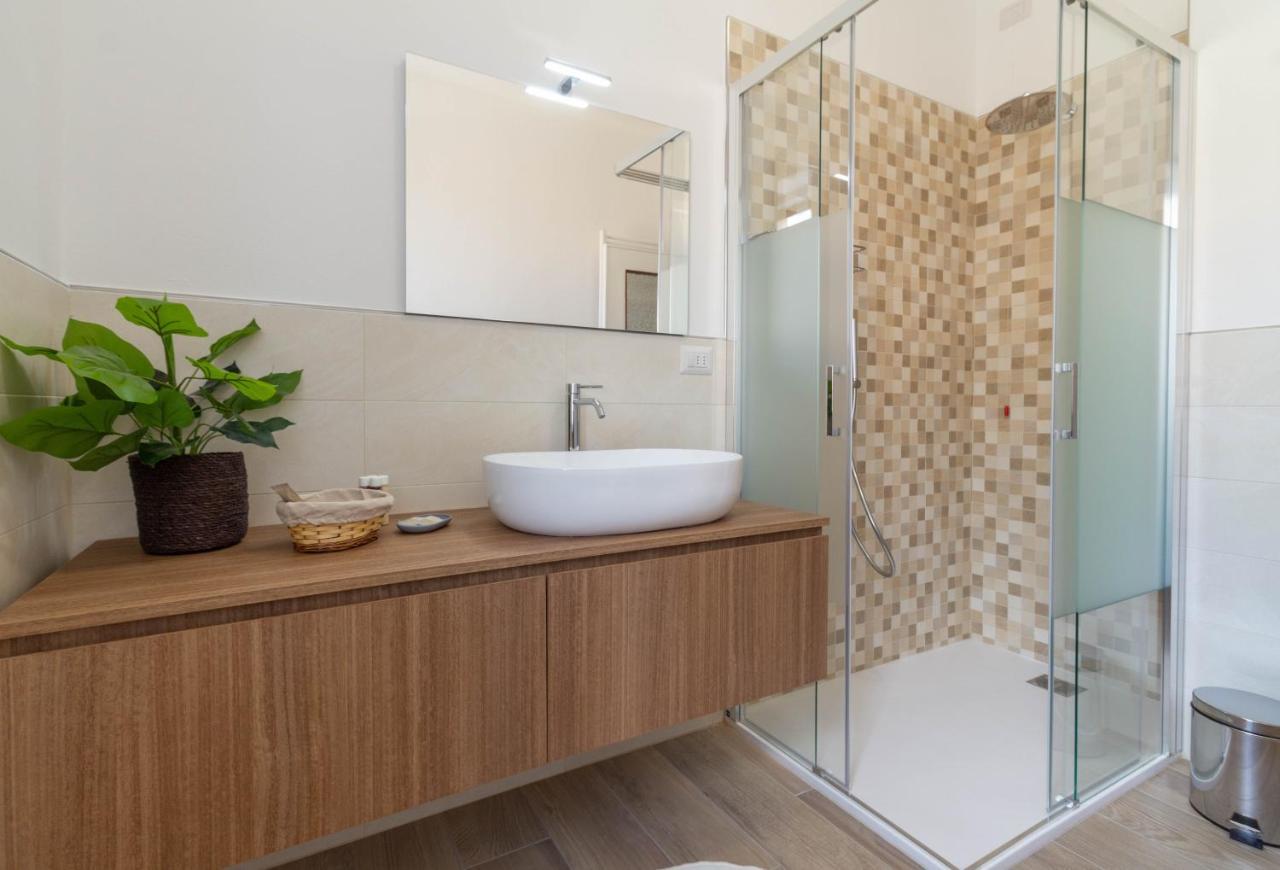Mamma Ciccia Holiday Home - Casa Imperia Манделло-дель-Ларіо Екстер'єр фото