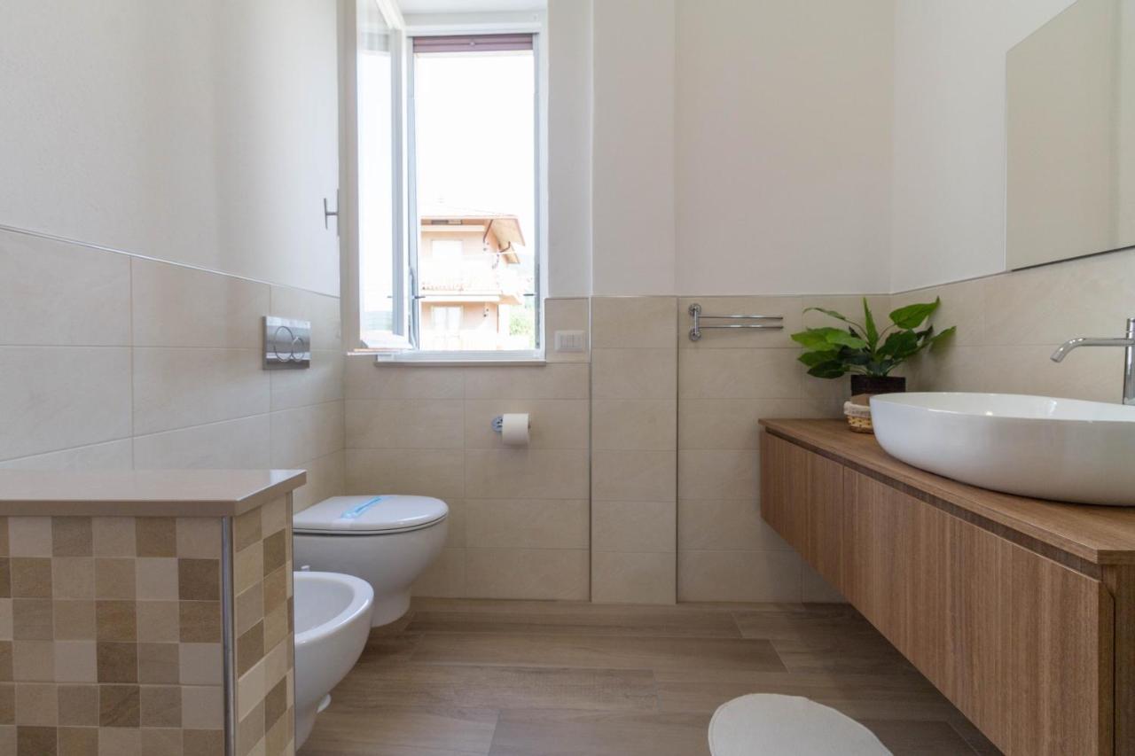 Mamma Ciccia Holiday Home - Casa Imperia Манделло-дель-Ларіо Екстер'єр фото