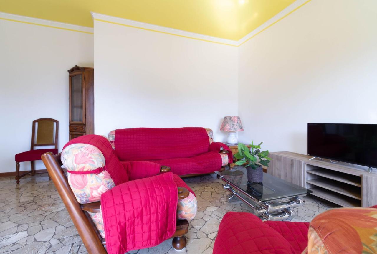 Mamma Ciccia Holiday Home - Casa Imperia Манделло-дель-Ларіо Екстер'єр фото